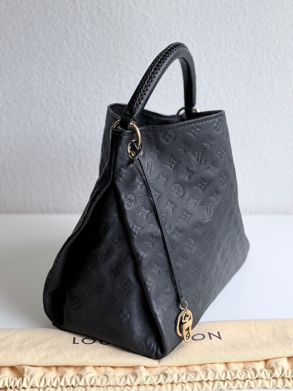 Louis Vuitton Borse da donna: Louis Vuitton Artsy MM – Usato da Reinach AG venduto da gab_8s7m 5