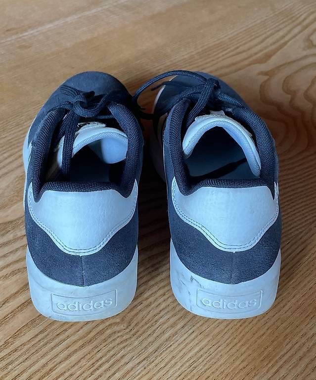Scarpe da donna: Adidas Gr. 38 – Usato da Zweisimmen venduto da Mikat 1