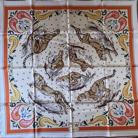 Hermès double face neuf tag Guépards Bandana