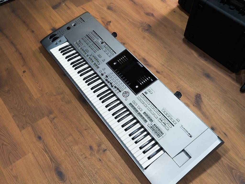Strumenti musicali: Yamaha Tyros 5 Digital Workstation  – Usato da Unterseen venduto da Panini56 3