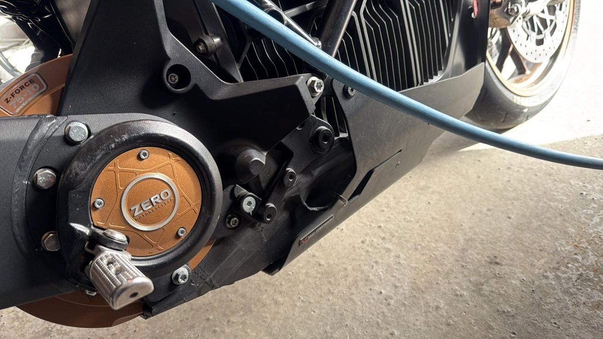 Zero Motorcycles Strada: Zero SRF premium fast charger 12kW – Usato da Movelier venduto da Greenpower 2