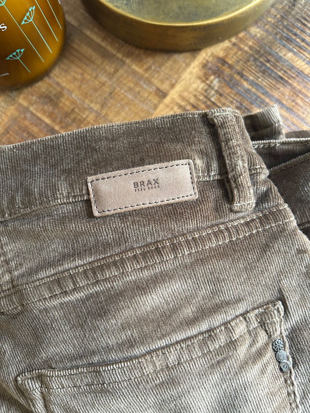 Brax Pantaloni: Brax Feel Good Cord Hose - Gr. 36 – Usato da Illnau venduto da Monkky 2