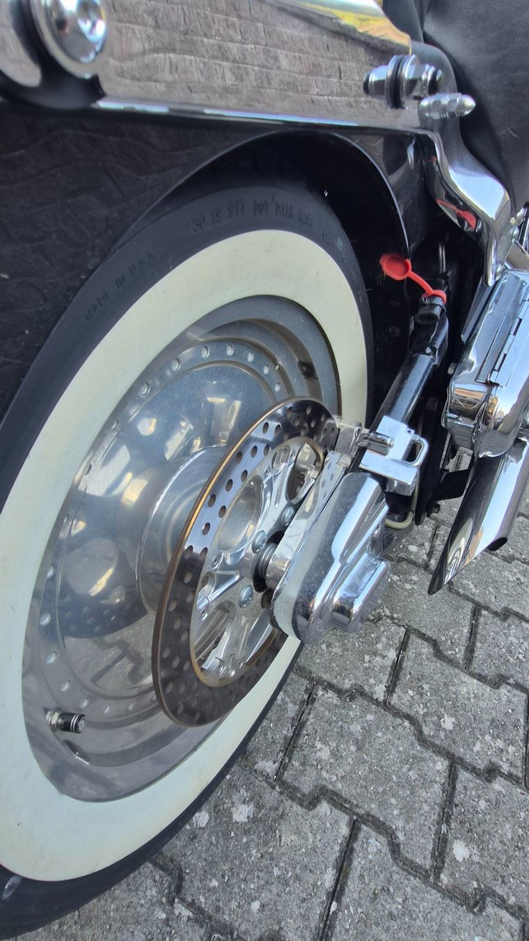 Harley-Davidson Chopper: HARLEY-DAVIDSON Fat Boy Heritage Nostalgia – Usato da bovernier venduto da audiman1 8