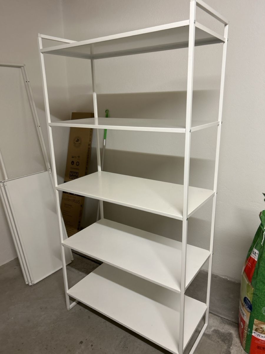 Scaffali: Ikea Jonaxel regal weiss – Usato da Wädenswil venduto da cel_7wjf