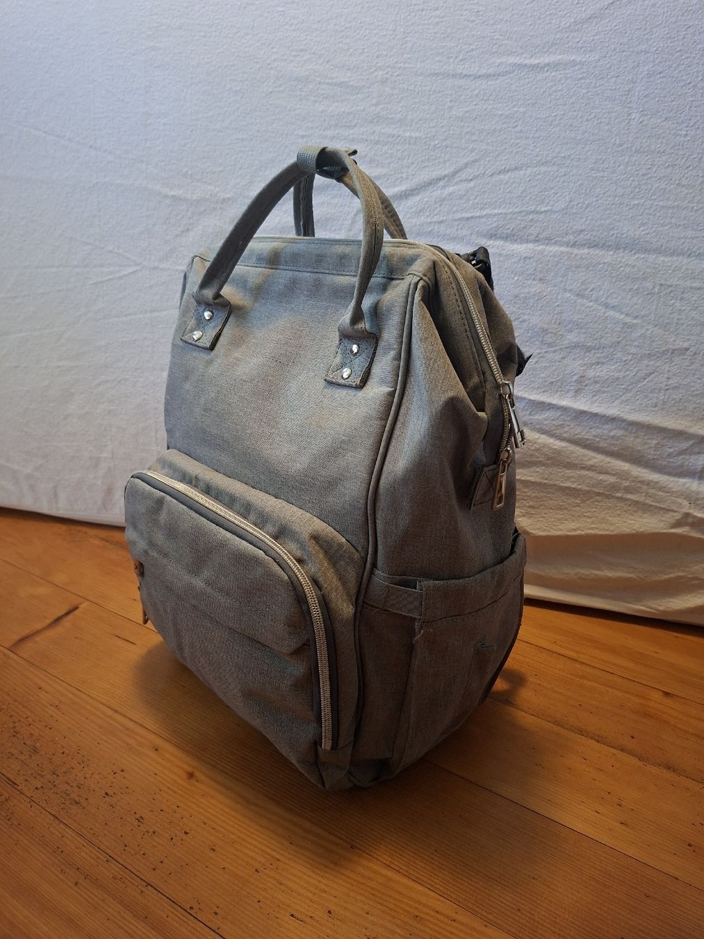 Sacs à dos: Wickeltasche Rucksack grau – D'occasion à Mettmenstetten par sos_hcz9