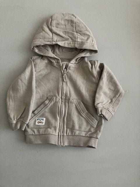 C&A Giacche & Cappotti: Veste à capuche garçon beige taille 3-6 mois – Usato da Gampelen venduto da Mari60