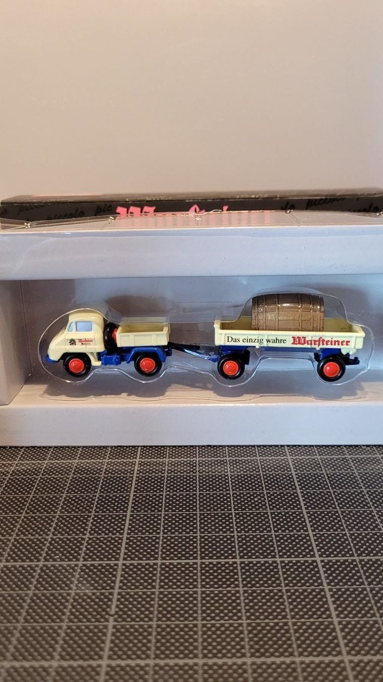 Unimog Modellini d'auto: Unimog 411 - Warsteiner – Nuovo e nell'imballaggio originale da Chézard-St-Martin venduto da AlPat-Collections 2