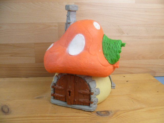 Statuette: Schlümpfe Zubehör Pilzhaus – Usato da Effretikon venduto da Heimstudio