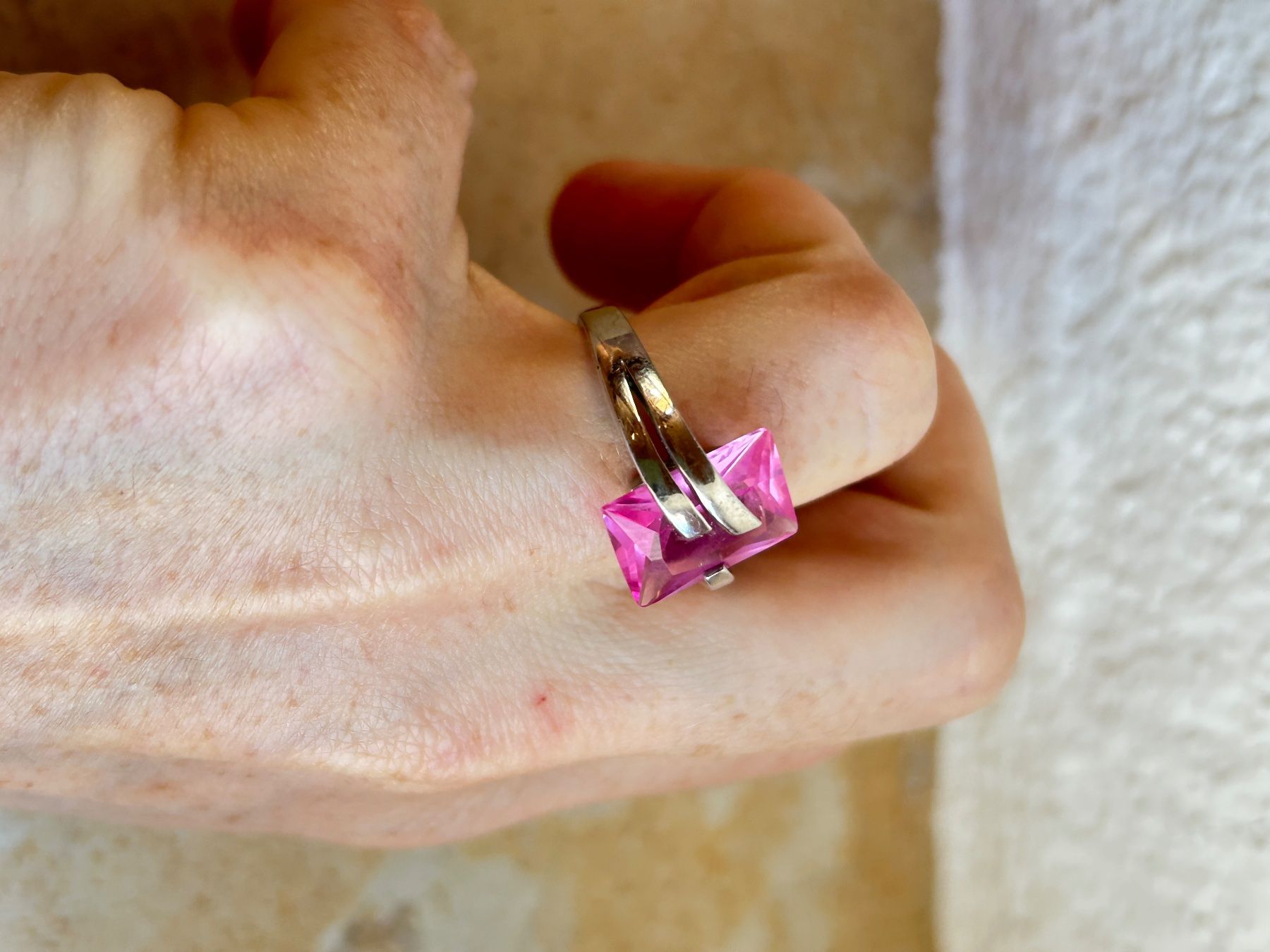 Ringe: Pinkfarbener Ring LIGHTFULL (56) – Gebraucht aus Laufen von belleskulptur 4