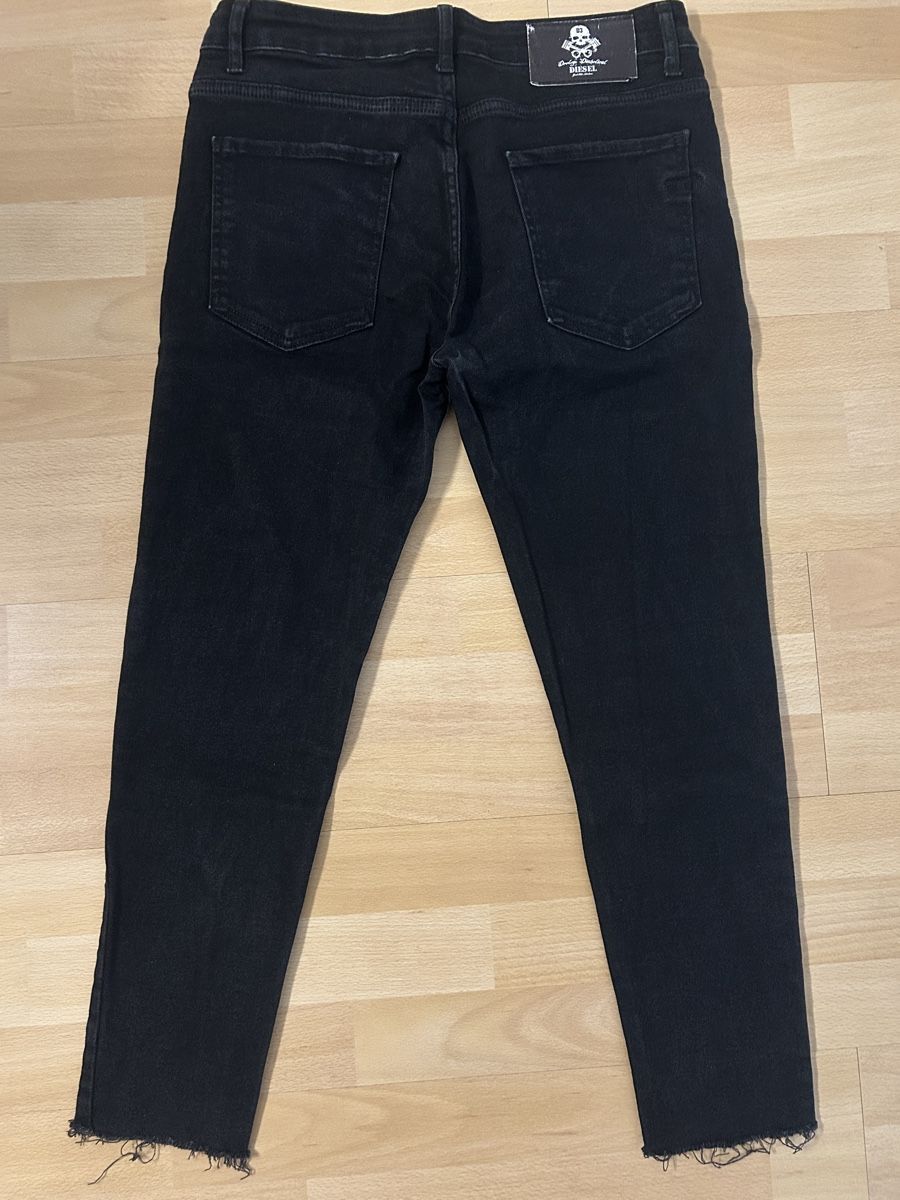 Diesel Jeans: Diesel Jeans Schwarz  – Usato da Geuensee venduto da nosliv 2