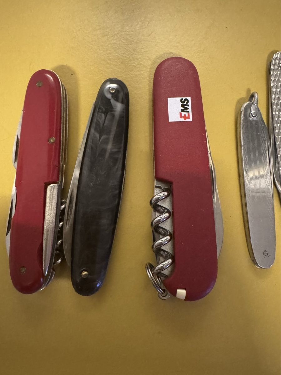 Couteaux de poche: Sackmesser 7 stk.  – D'occasion à Schlieren par Freundlich02 3