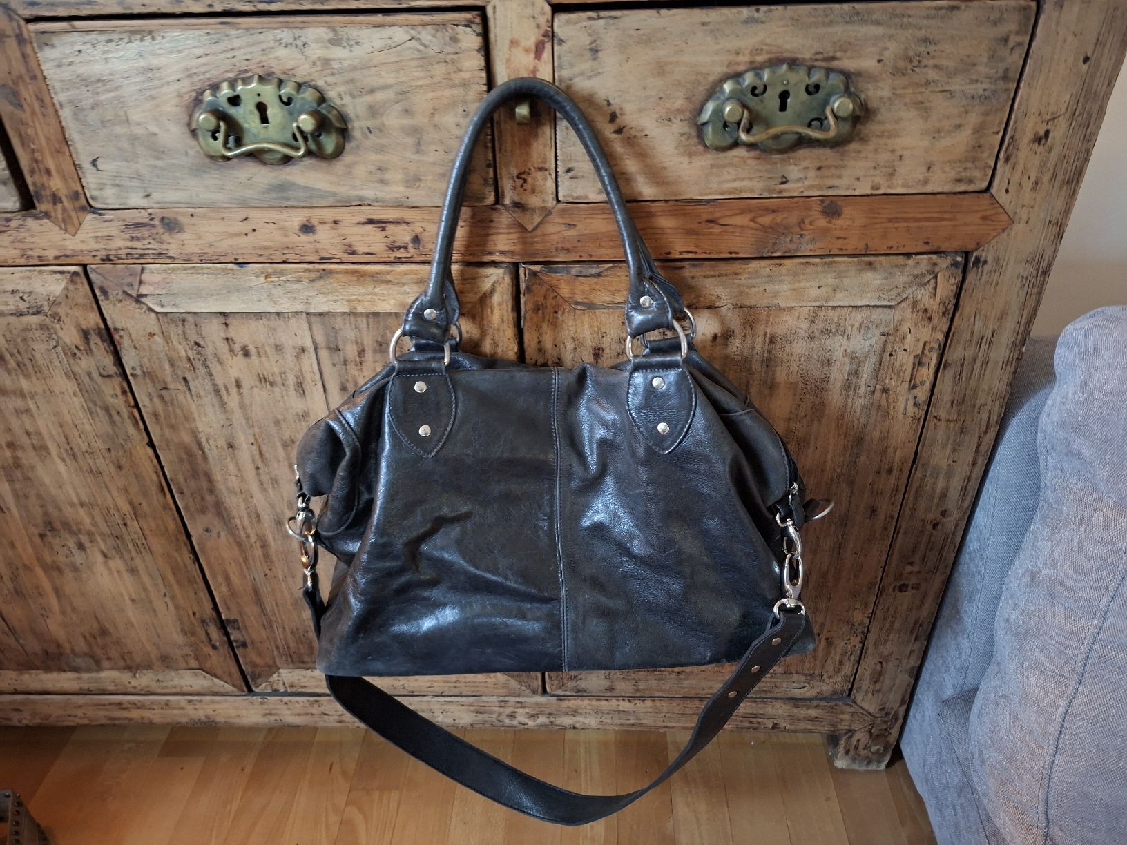 Sacs: Schwarze Ledertasche – D'occasion à Effretikon par bartlizart