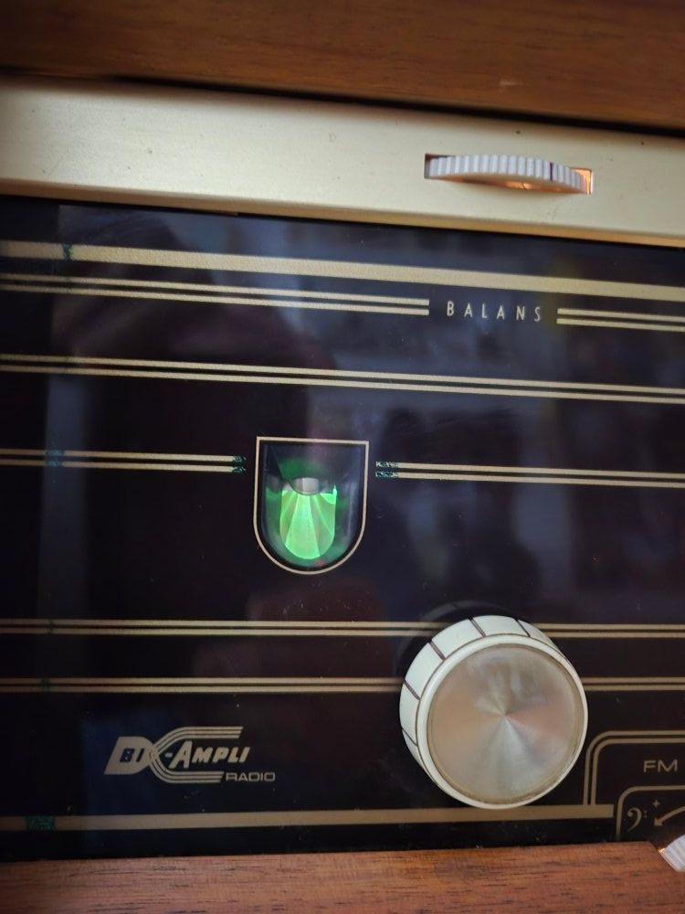 Philips Radios: Röhrenradio von 1962 – Gebraucht aus Spreitenbach von aspen11 3