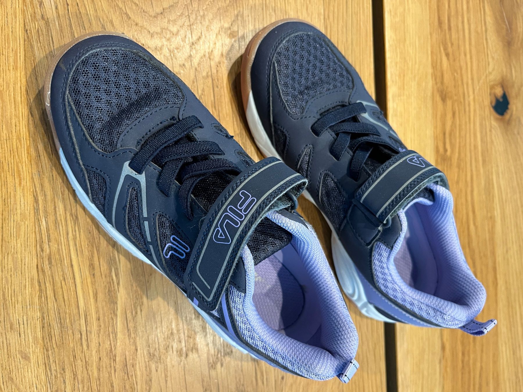 Fila Scarpe per ragazze: Fila Turnschuhe, Hallenschuhe Gr. 34 – Usato da Aadorf venduto da Annika82