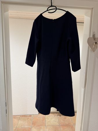 Espritkleider L (2 Stück blau & Schwarz)