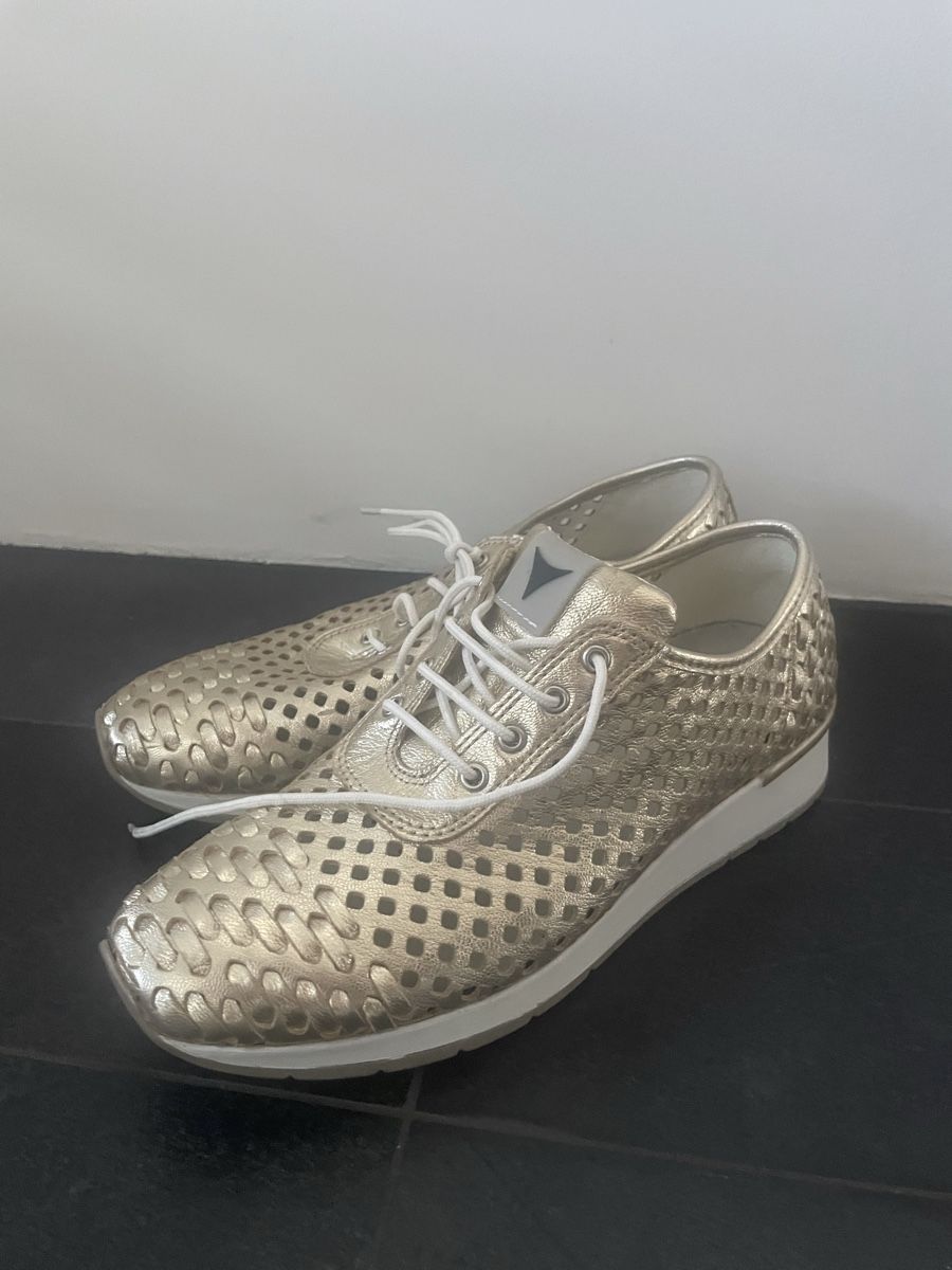 Chaussures femmes: Sommerschuhe - Gr. 39 – D'occasion à Hünenberg See par DND5