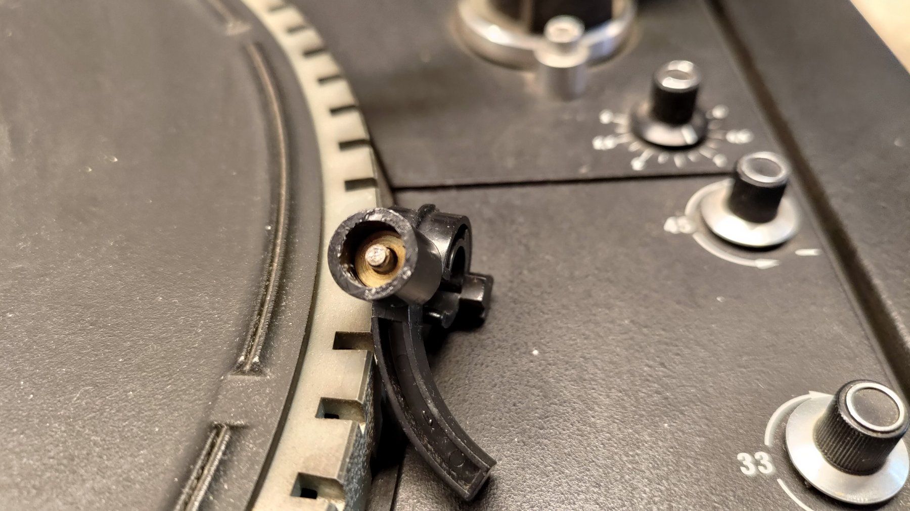 Thorens Plattenspieler: Plattenspieler THORENS TD 104 – Gebraucht aus Basel von langga9 3