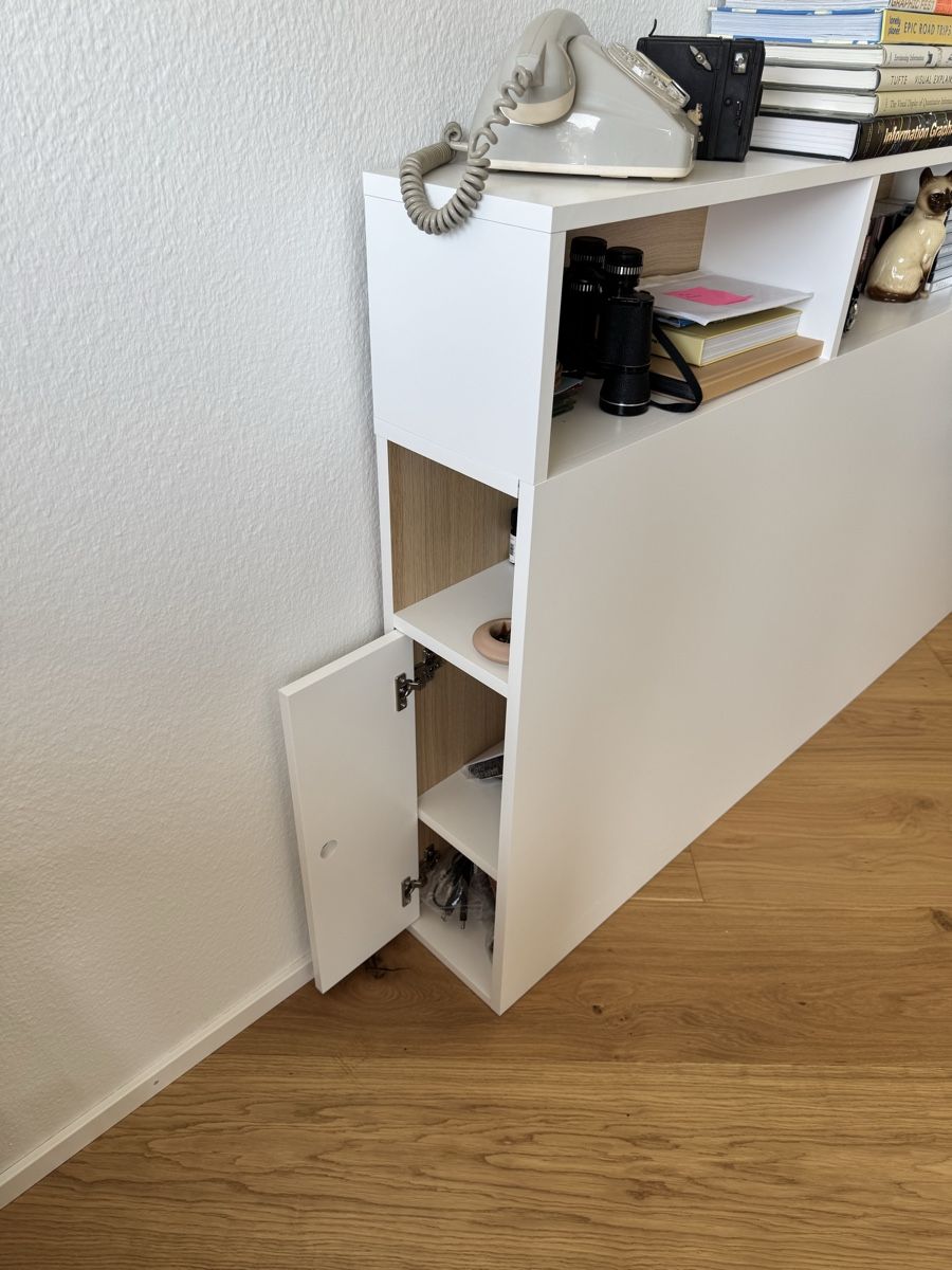La Redoute Comodini: Modern White Bedside Table with Storage - Excellent! – Nuovo (secondo la descrizione) da Kilchberg ZH venduto da ccc_5llb 2