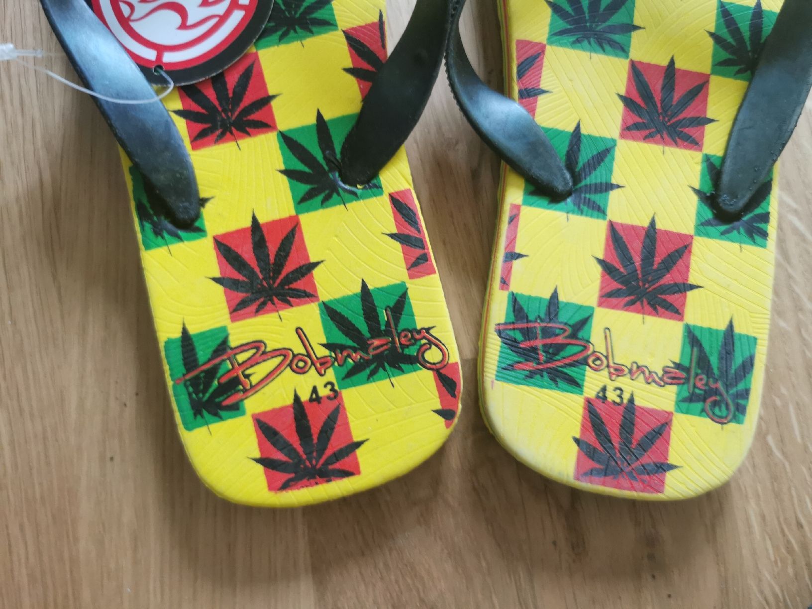 Scarpe da uomo: Flip flop 2x 43 Neue – Nuovo (secondo la descrizione) da Bern venduto da ged_ffx9 2
