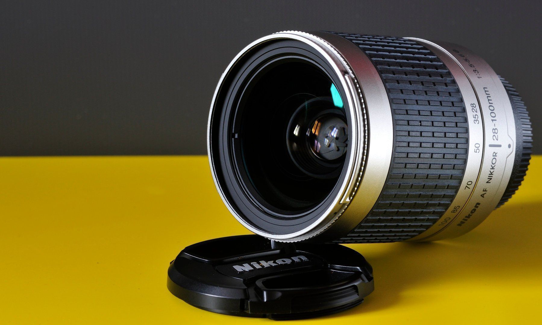 Nikkor Objectifs: Nikon Nikkor 28-100 – D'occasion à Fleurier par im_ghl 1