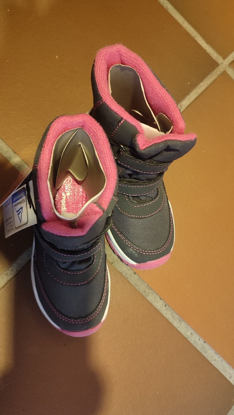 Schuhe für Mädchen: Winterschuhe neu Grösse 27 – Neu und originalverpackt aus Bäretswil von Gartenzwergin 2