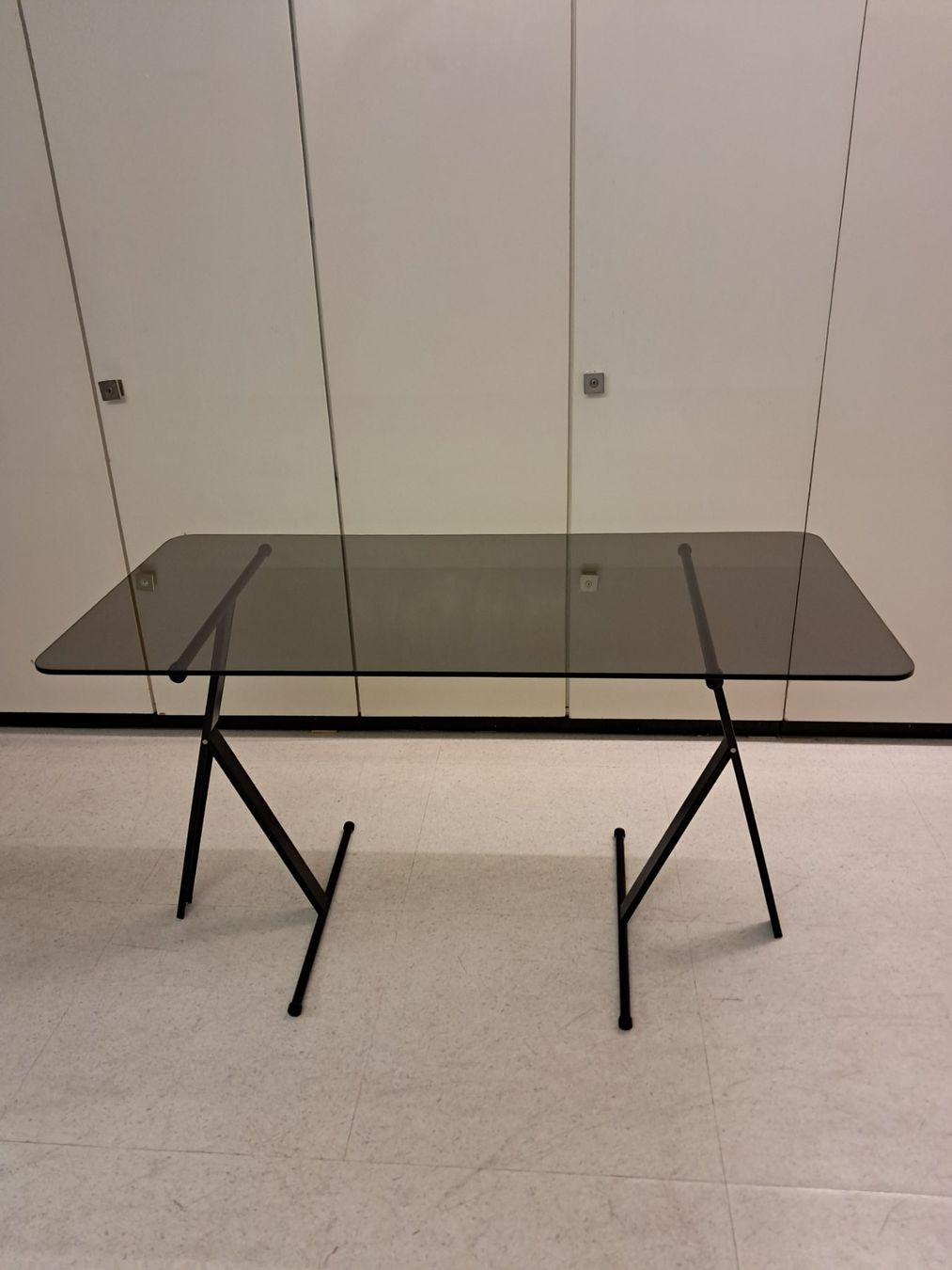 Tavoli: Glass Tisch Modern – Usato da Fällanden venduto da nassoss