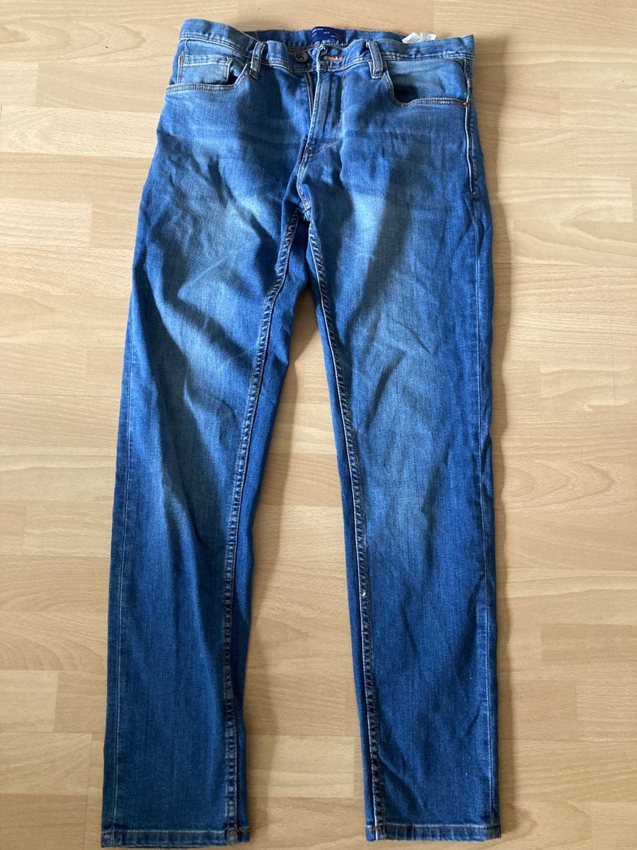 Zara Jeans: Jeans – Usato da Zürich venduto da LaraS30