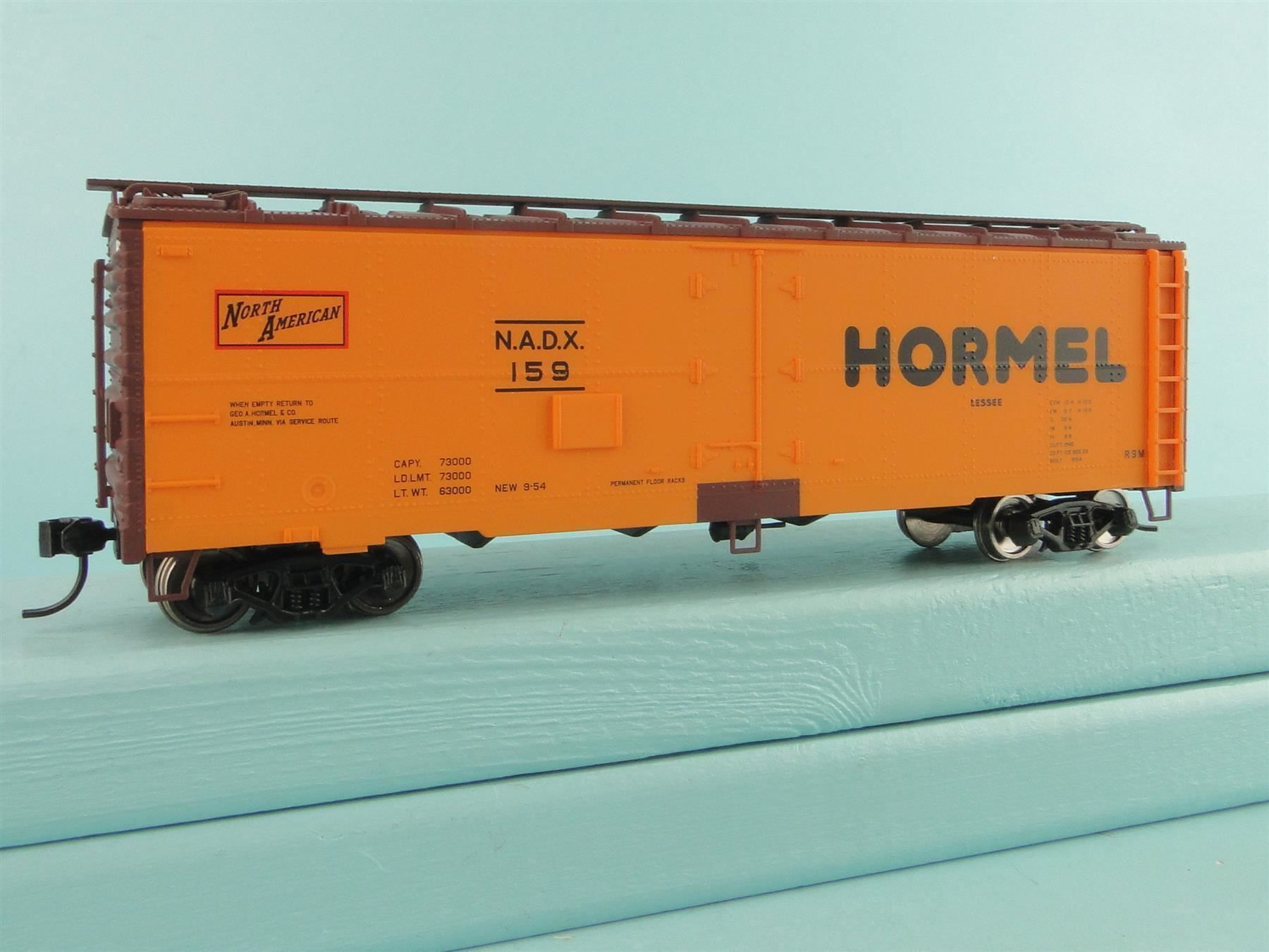 Modellini di ferrovie: Proto Golden Line Hormel Refree,  Kadee – Nuovo e nell'imballaggio originale da Bülach venduto da cann11 3