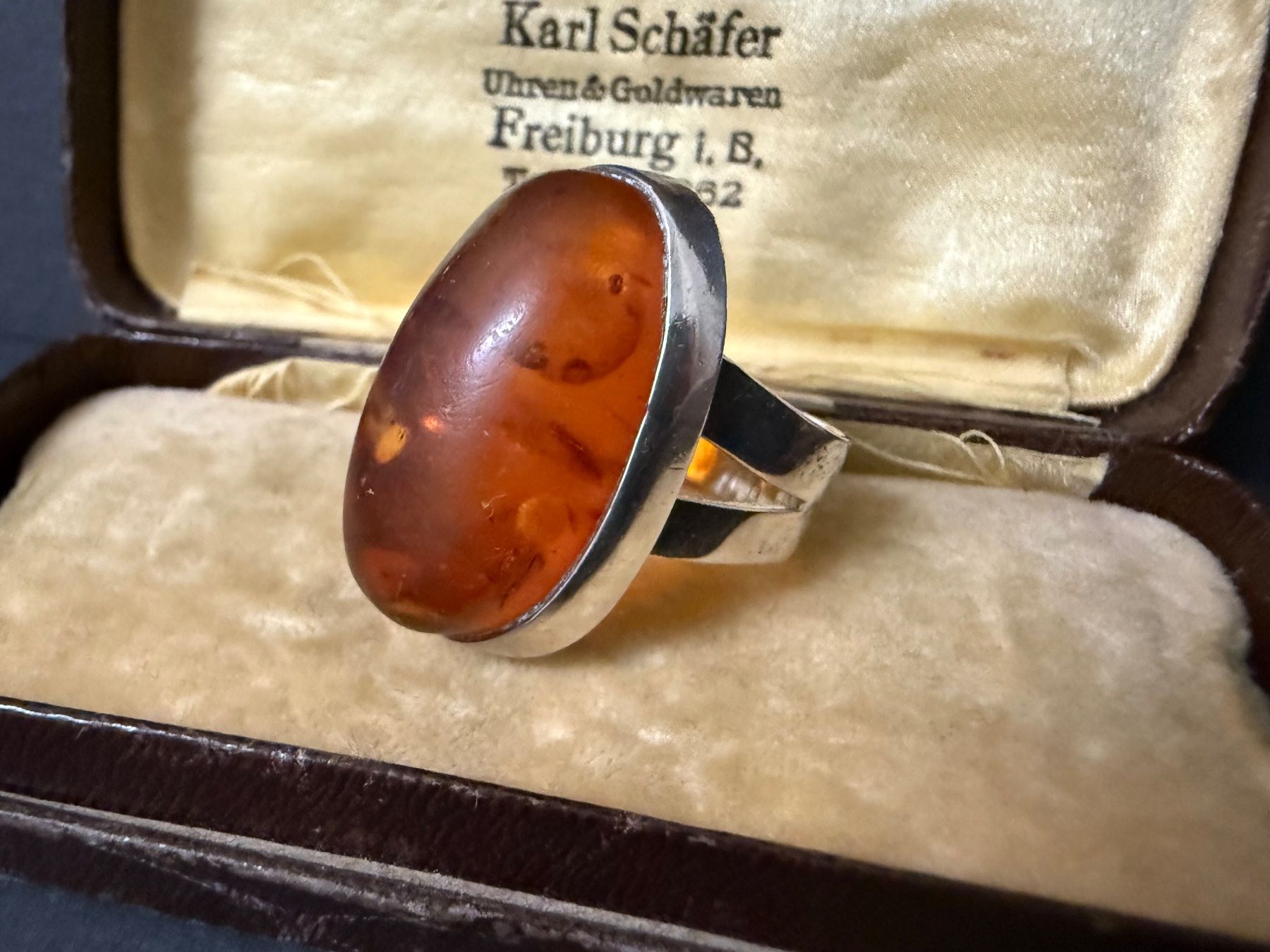 Bagues: Antiker Silber Ring mit Bernstein 800 – D'occasion à Spiegel b. Bern par Rogger72