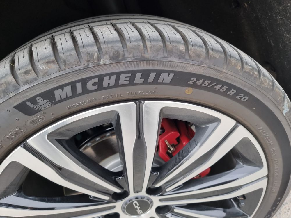 24545 R20 Michelin Pilot Sport 4