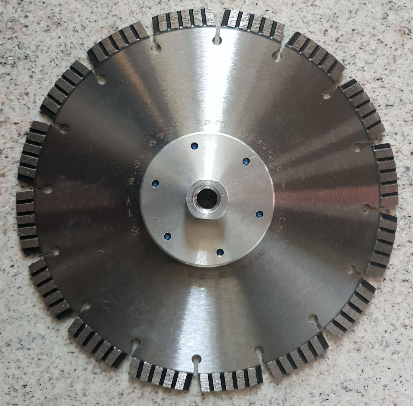 Tutti gli attrezzi: Diamant Blatt 230 mm mit Flansch (Profi) – Nuovo e nell'imballaggio originale da Langrickenbach venduto da florianwil 1