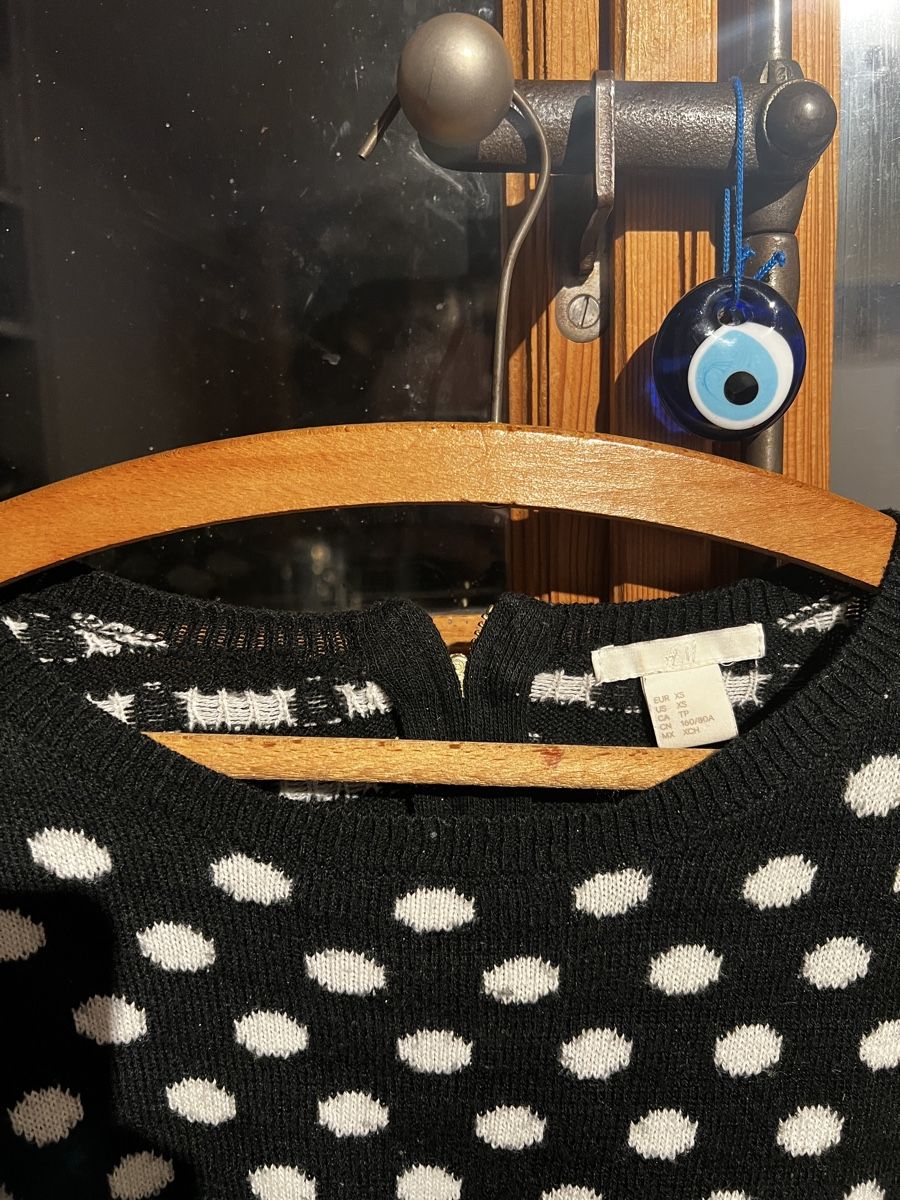 H&M Maglioni & Felpe: Schwarzer H&M Pullover mit Punktemuster, Grösse XS, Top! – Usato da Bern venduto da fla_yj25 3