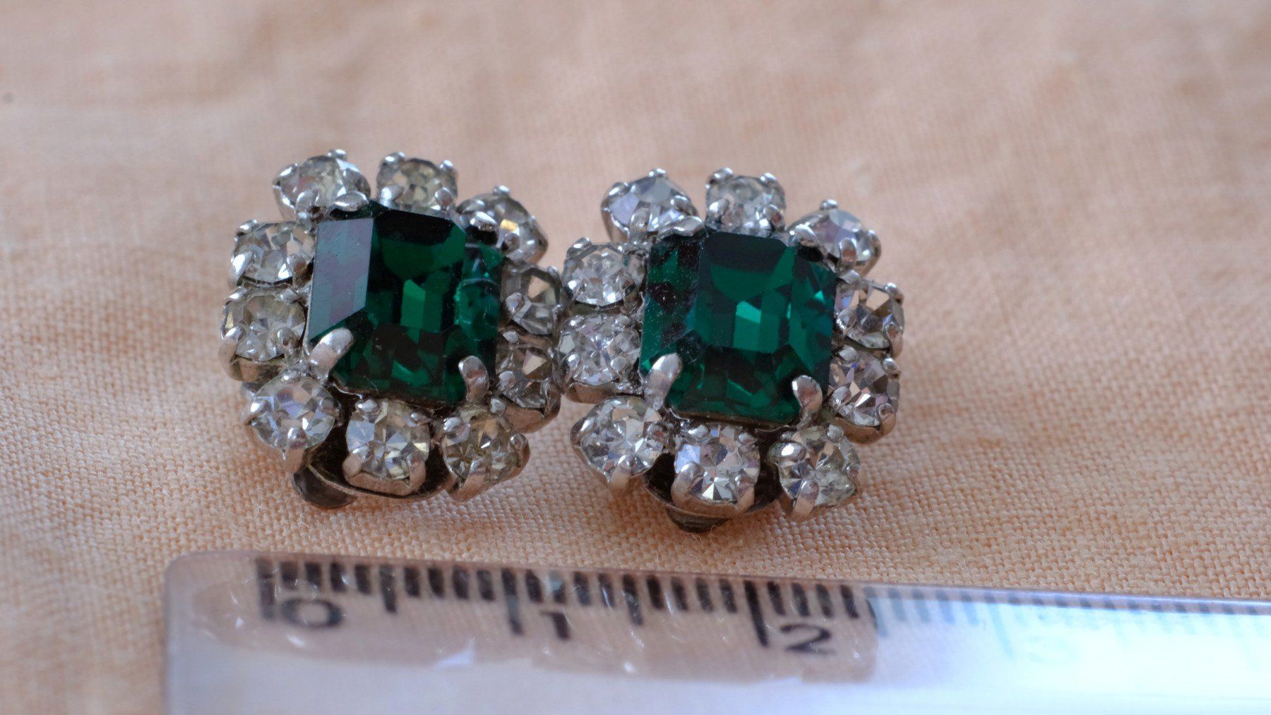 Orecchini pendenti & Orecchini a lobo: Ohrclips Christian Dior 1966 – Usato da Zofingen venduto da Spezialware 3