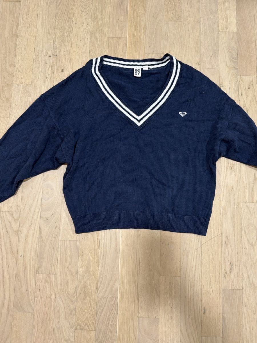Roxy Pullover & Sweatshirts: Roxy Strickpullover dunkelblau, Grösse L – Gebraucht aus Effretikon von MaisonNade
