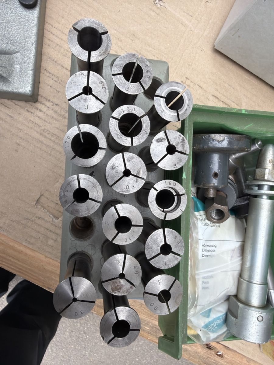 Altro per industria metallurgica: Diverses Werkzeug mit Spannzangen gem Bilder – Usato da Necker venduto da liq24 4