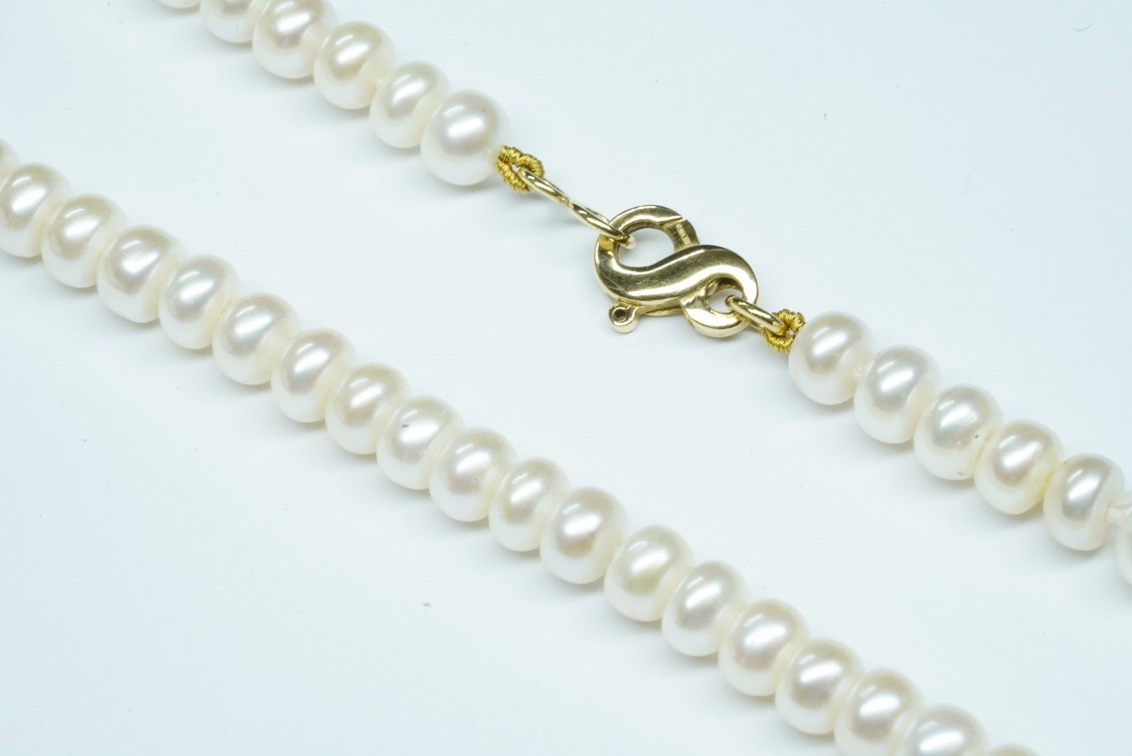 Catenine: Perlenkette mit 18k Gelbgoldverschluss – Usato da Bülach venduto da Re-Jewelled 3