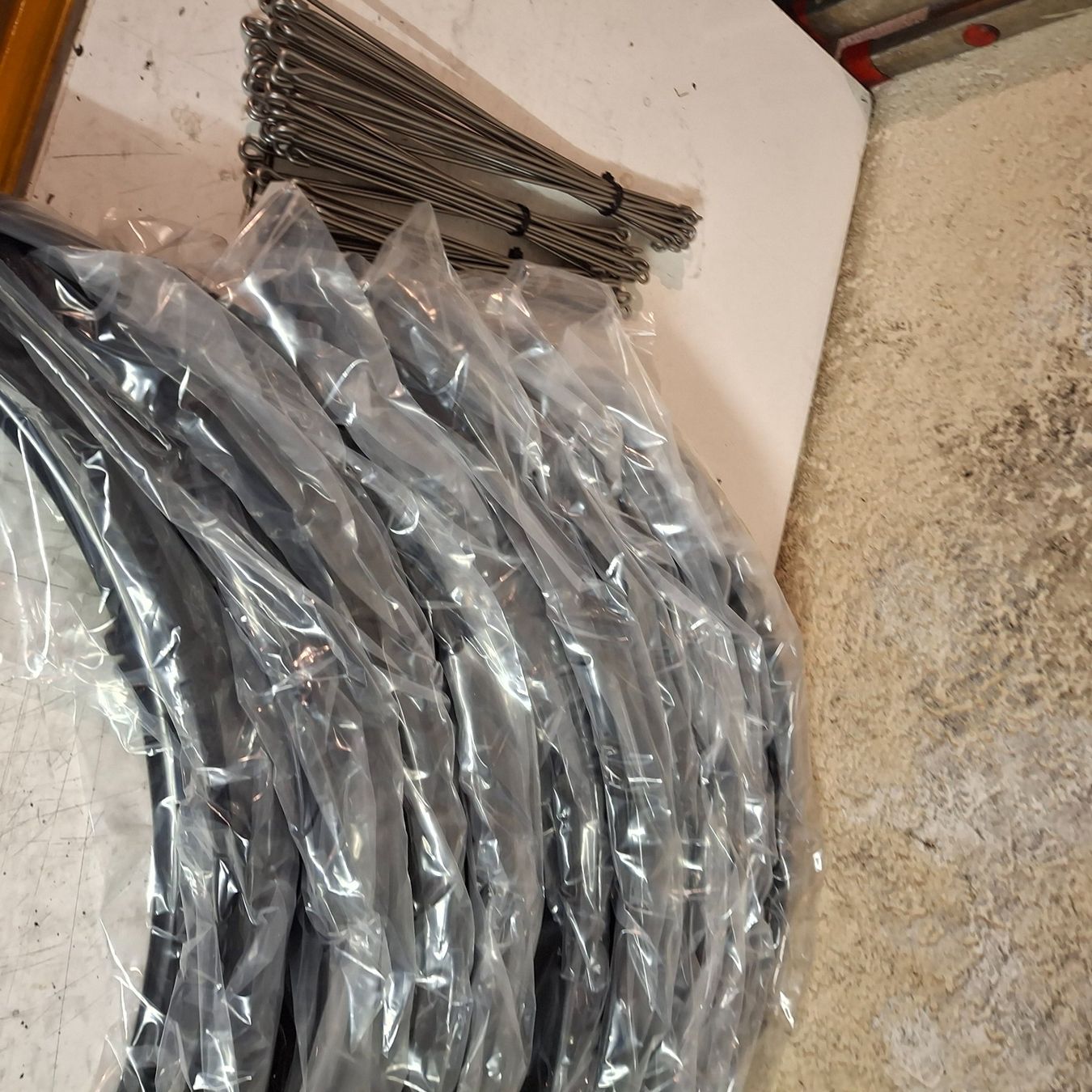 Pièces détachées: Schutzblech neu 10 Stk. – Neuf (Voir description) à Homberg b. Thun par ittunk 2