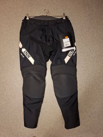 Motorradhose iXS RS-500, schwarz, Grösse 52, neu mit Etikett