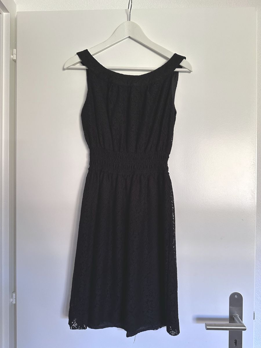 Zara Vestiti: Schwarzes Spitzenkleid, Gr. M – Nuovo (secondo la descrizione) da La Tour-de-Peilz venduto da Sezanette_and_Cie 2