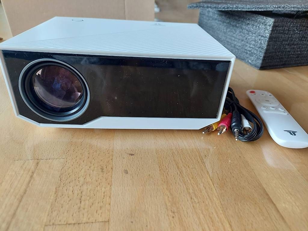 Vidéoprojecteurs: Beamer – D'occasion à Koblenz par hen_7dsb 1