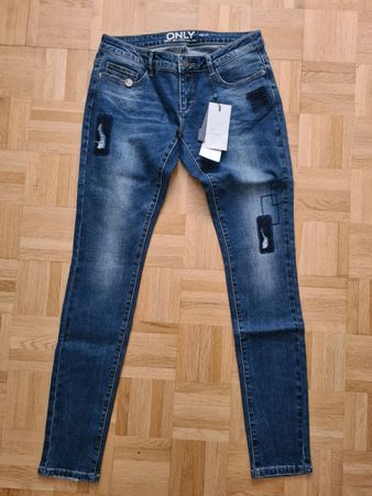 NEU Only Jeans - 29 / 30 - super low waist.