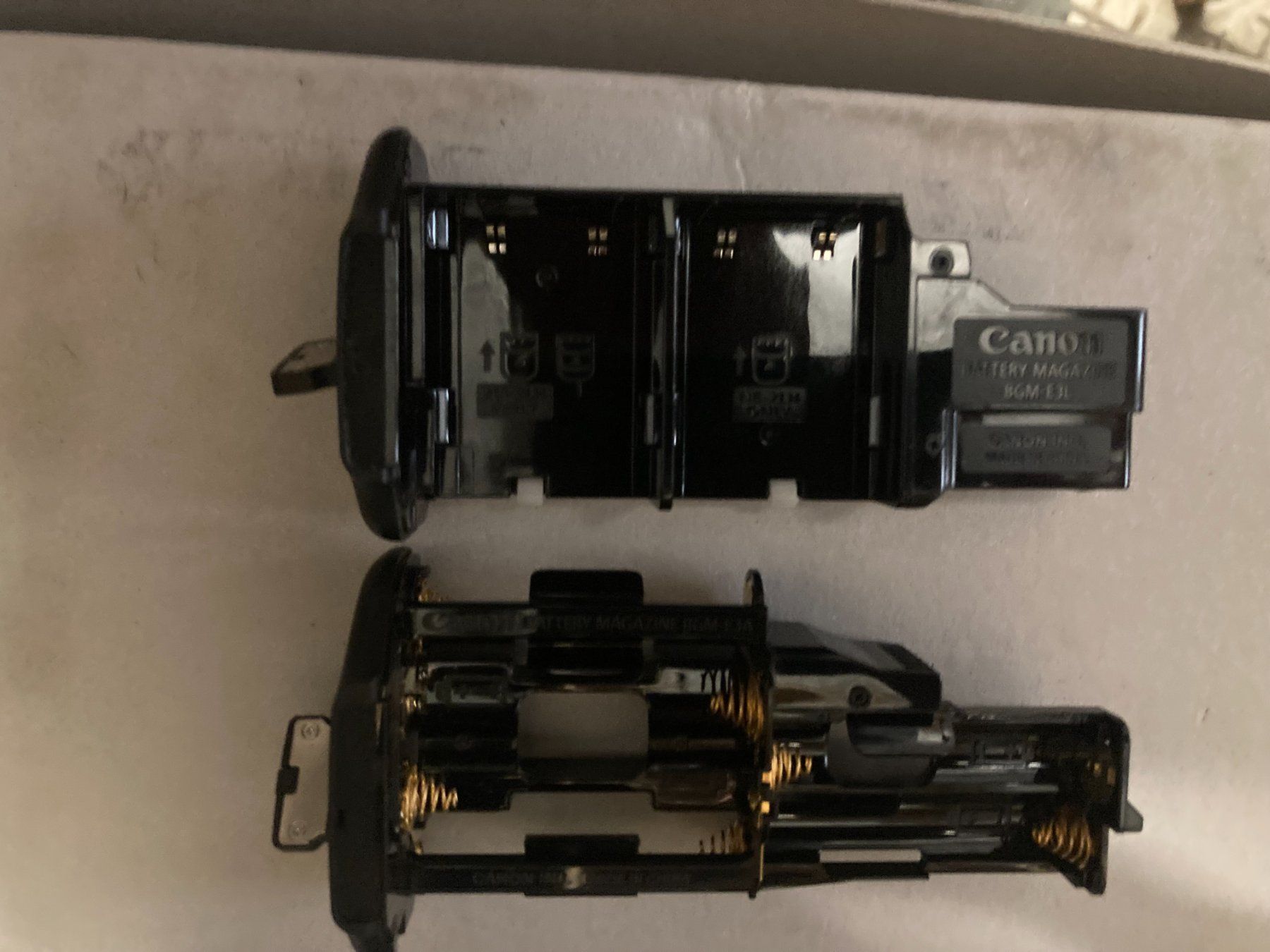 Batterie: CANON Battery Grip BG- E3 – Usato da Filzbach venduto da Sugi7 3