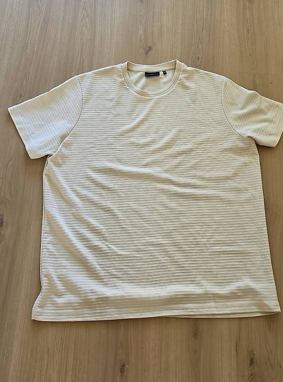 T-shirt: 2 TShirts von C&A  Gr. XXL – Usato da Appenzell venduto da San-cu 1