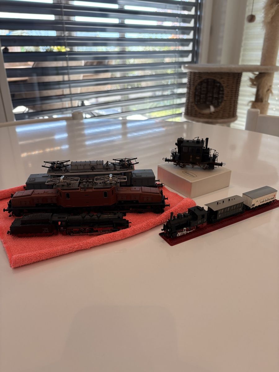 Modelleisenbahnen: Modellzüge – Gebraucht aus Uznach von AB312