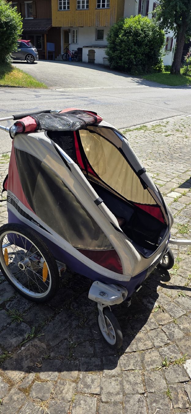 Thule Poussette: Kinderanhänger Chariot  – D'occasion à Hittnau par Annubis 1