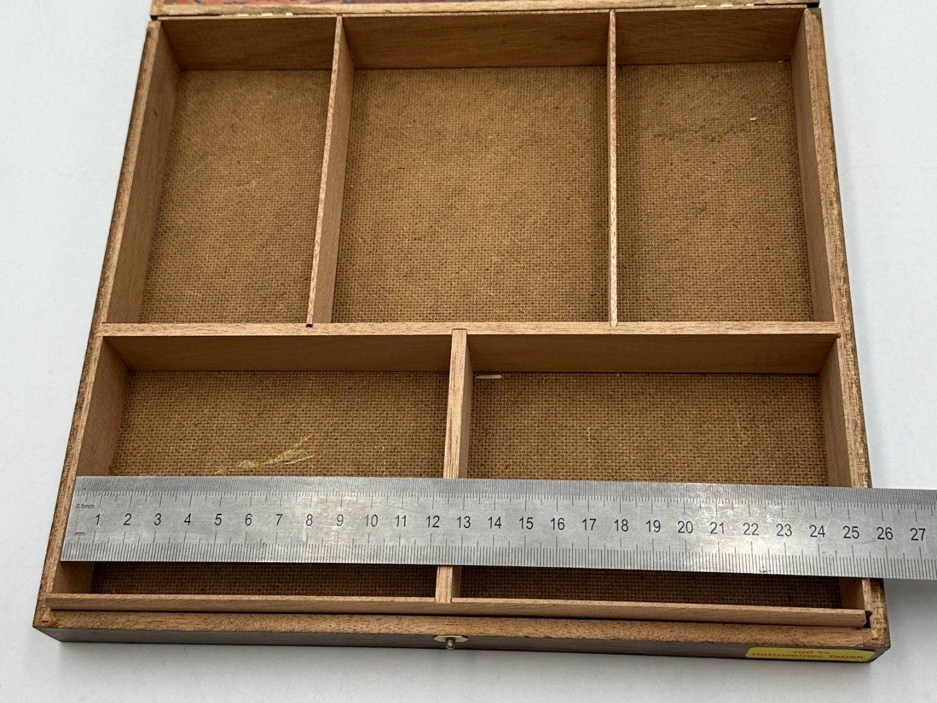 Sonstige Tabakwaren: Holzbox Schatulle Zigarrenbox Geschenkverpackung – Gebraucht aus Luzern von Lager6640 7