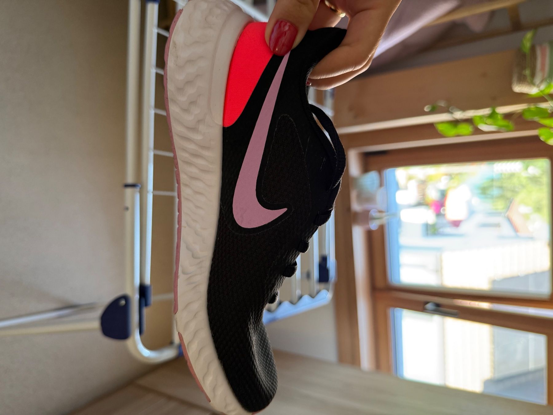 Nike Scarpe da donna: Nike Revolution Schuhe – Usato da Langwiesen venduto da nin_7mt2