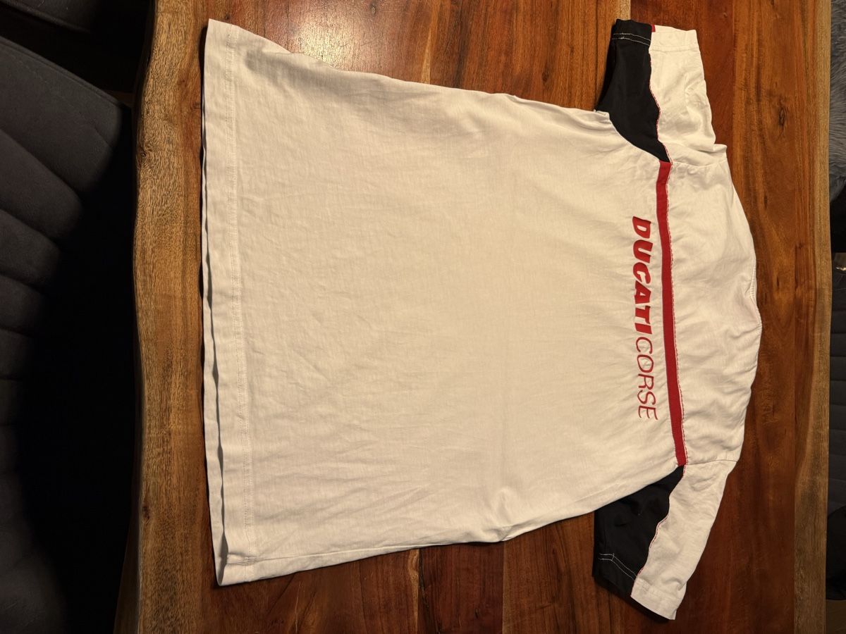 T-shirt: Ducati T-Shirt – Usato da Niederbipp venduto da Tiffany1771 1