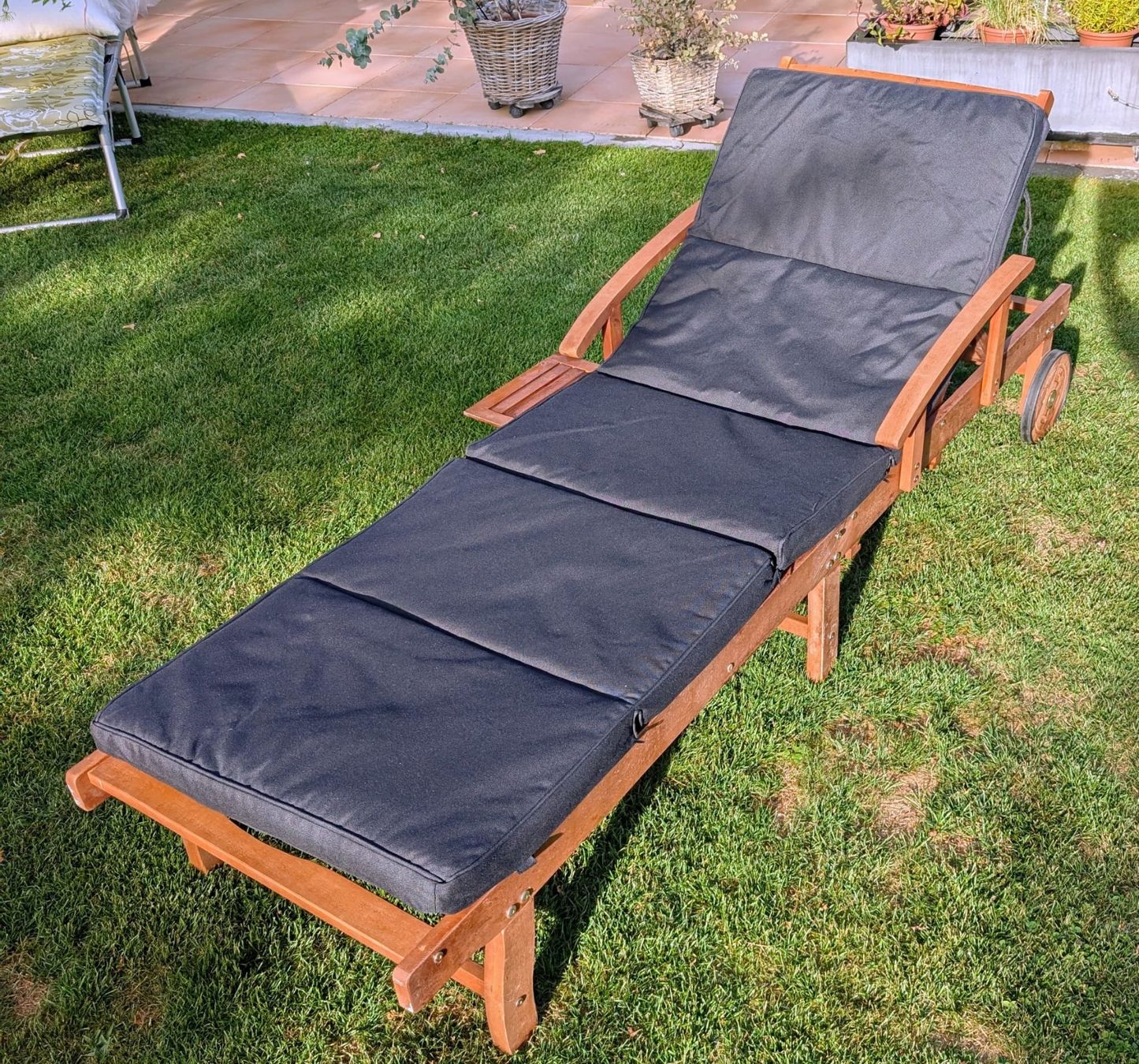 Liegen & Liegestühle: Liegestuhl / Gartenliege_Teakholz – Gebraucht aus Amriswil von Magra02