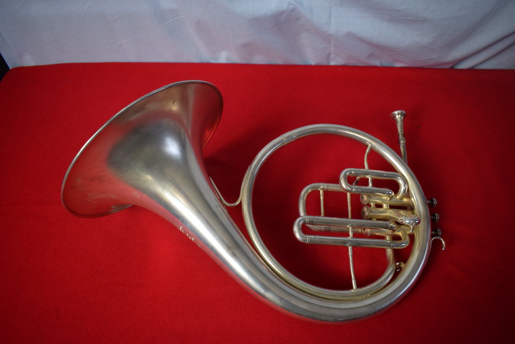 Musikinstrumente: Nr. 6 Waldhorn  HIRBRUNNER SUMISWALD INSTR. FAB – Gebraucht aus Zürich von Brockito 8